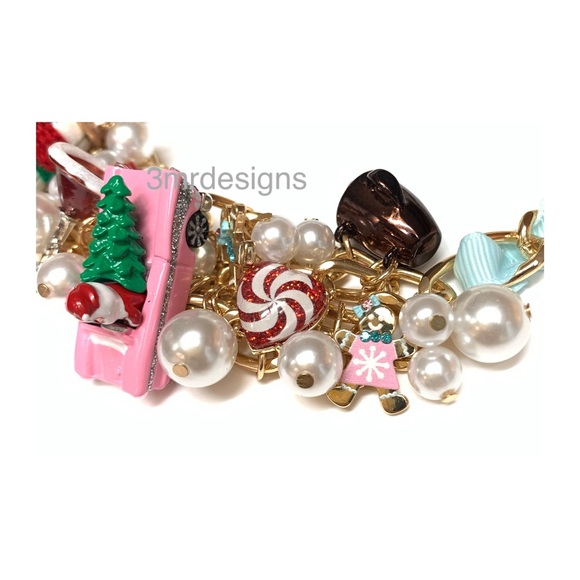 NWT Betsey Johnson 💋SANTA TRUCK Gold Tone Crystal Drop Earrings & Necklace Set - Picture 10 of 13